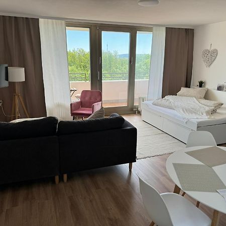 1 Zimmer Wohnung Mit Balkon Und Kueche 바이로이트 외부 사진