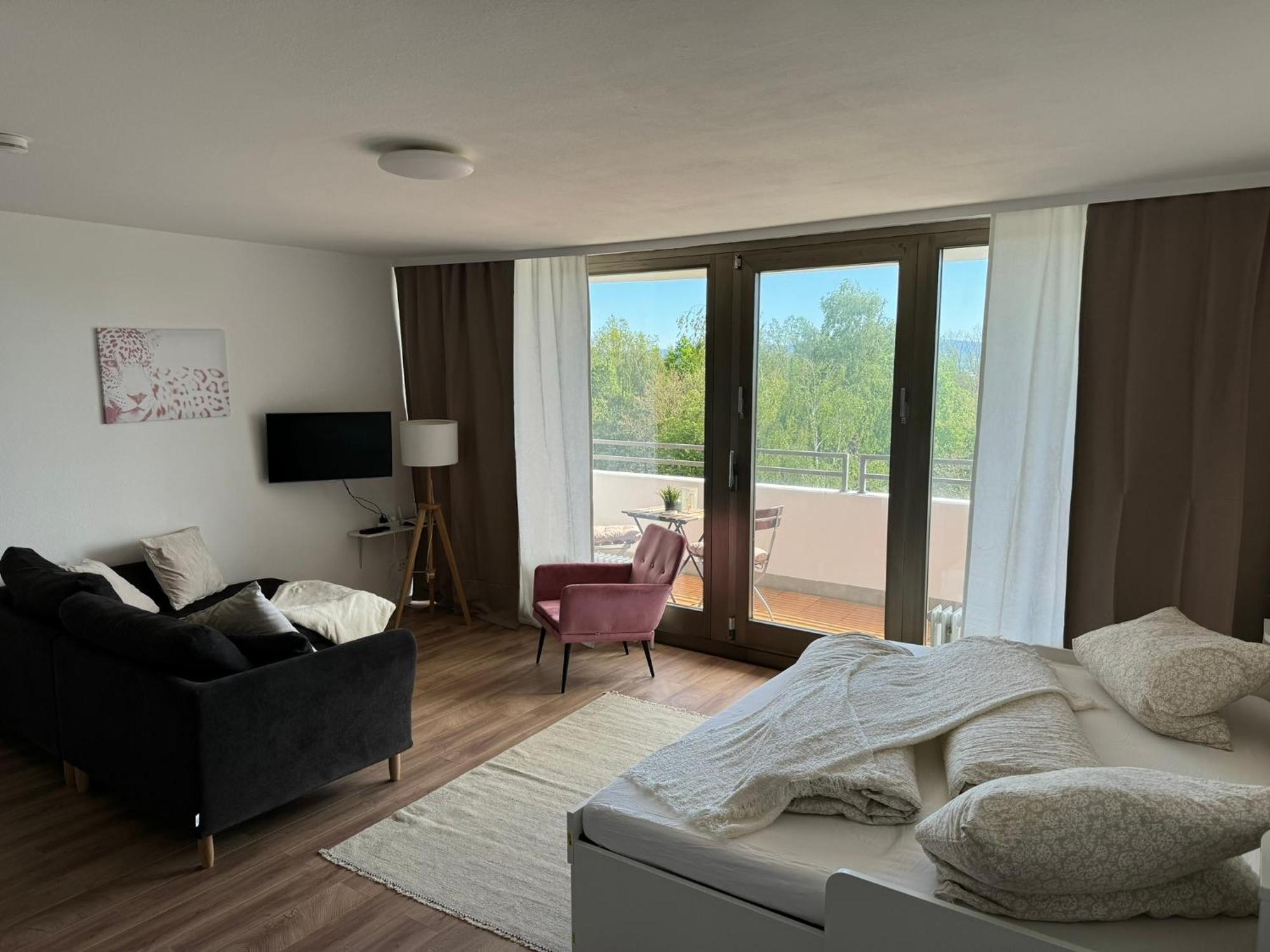 1 Zimmer Wohnung Mit Balkon Und Kueche 바이로이트 외부 사진